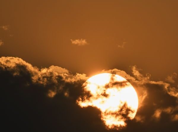 The Greenhouse Effect Explained: How Earth Stays Warm